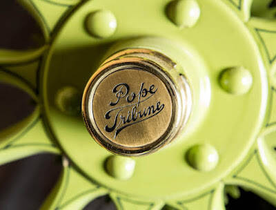 Tapacubos de Pope-Tribune de 1904