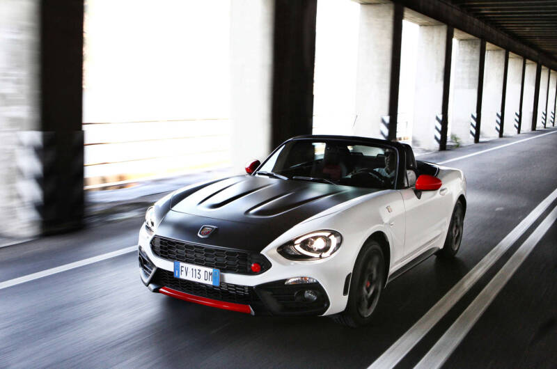 2016-abarth-124-spider-standard.jpg