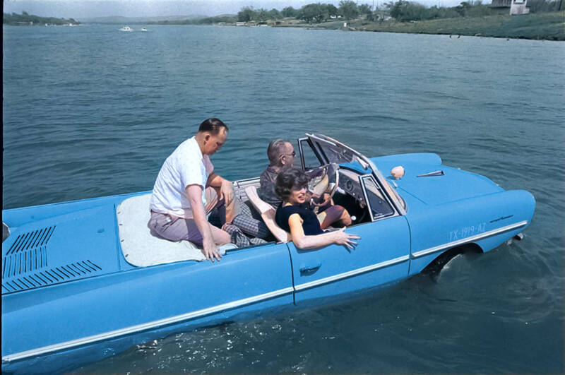 amphicar-standard.jpg