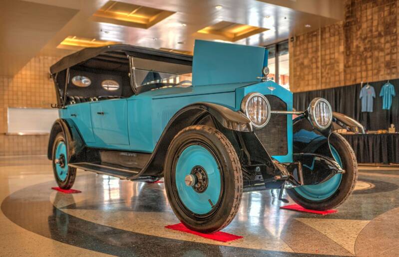 Coche de turismo Bour-Davis Modelo 21 S de 1921