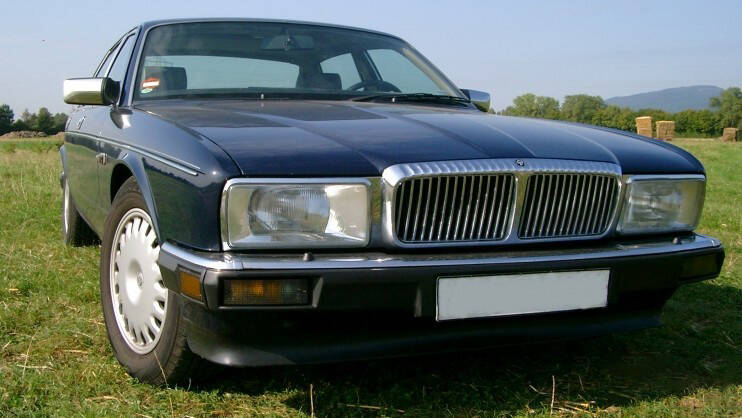 Especificación Daimler Six Europe XJ40 producido entre 1986 y 1994