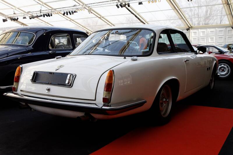 festival_automobile_international_2011_-_vente_aux_ench-res_-_gordon_keeble_coup-_bertone_-_1964_-_009-standard.jpg