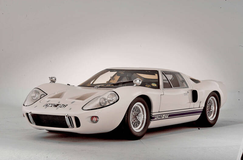ford-gt40-1966-standard.jpg