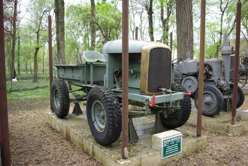 Tractor Latil Forestier de 1937 para uso forestal