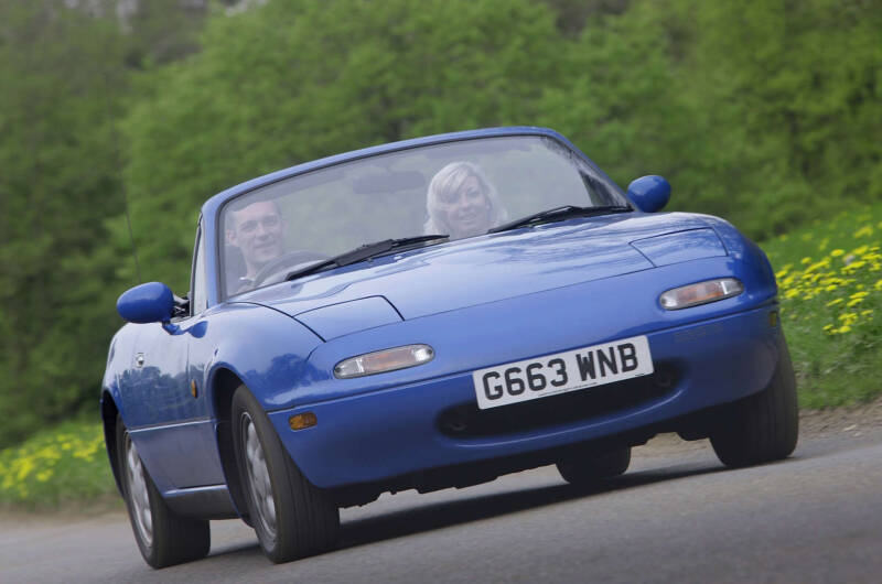 mazda-mx-5-1989-standard.jpg