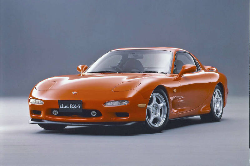 mazda-rx-7-mk3-1991-standard.jpg