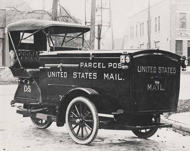 Camión de paquetería eléctrica