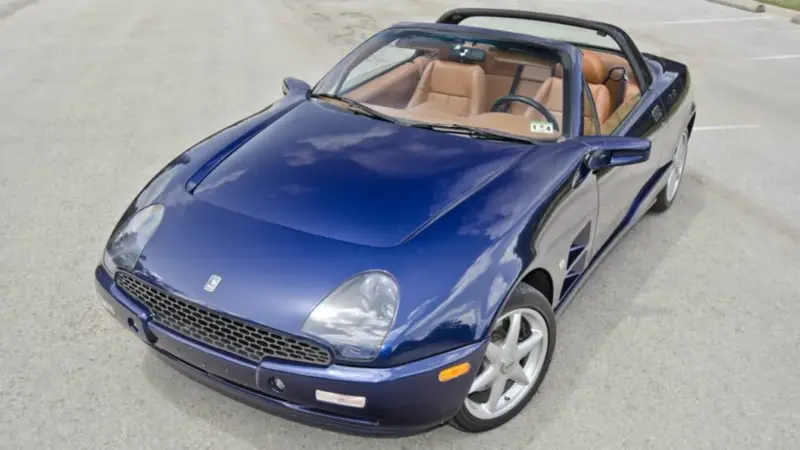 qvale-mangusta-mecum-auctions-standard.webp