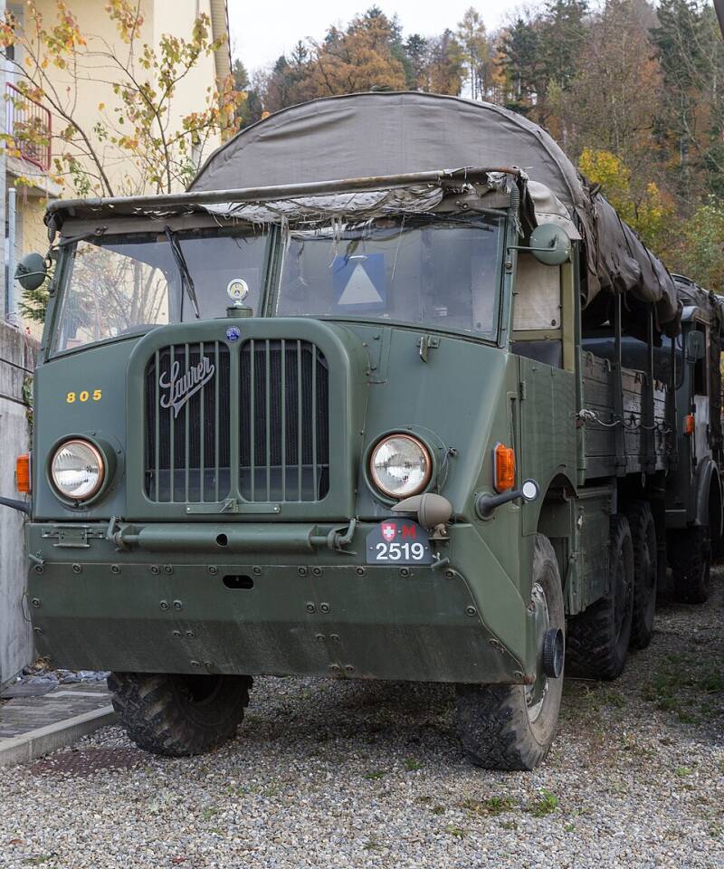 Saurer M6 (construido entre 1940 y 1946)