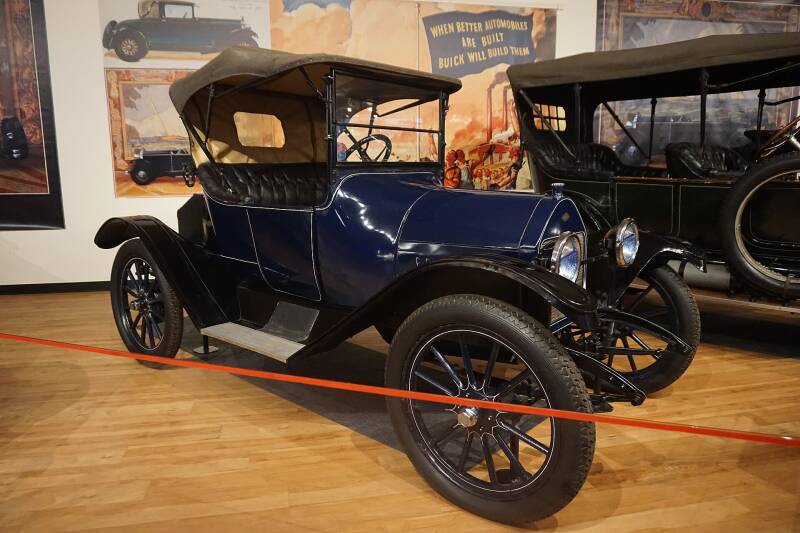 Monroe Modelo 165 de 1914 en el Museo Sloan