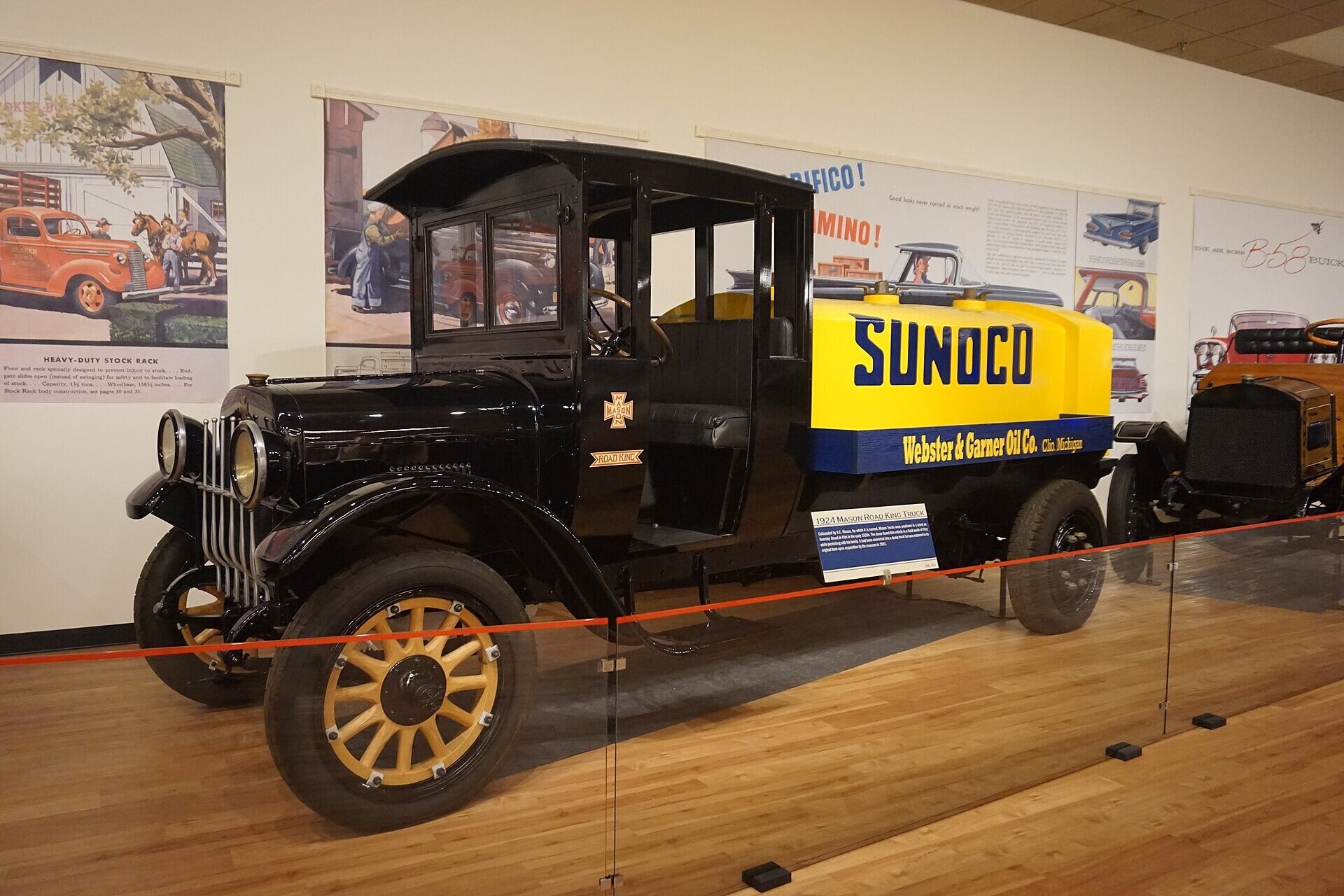 sloan_museum_at_courtland_center_december_2018_28_-1924_mason_road_king_truck-standard.jpg