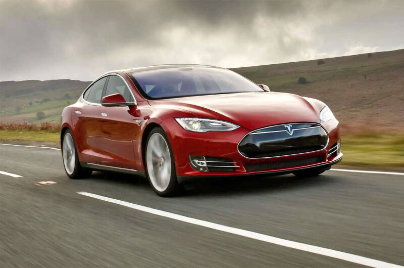 tesla-model-s-2012-standard.jpg
