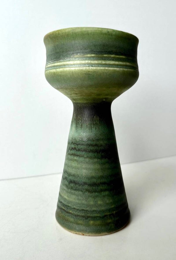 Loré Beesel - Vaas / Bloempotje op voet - Groentinten