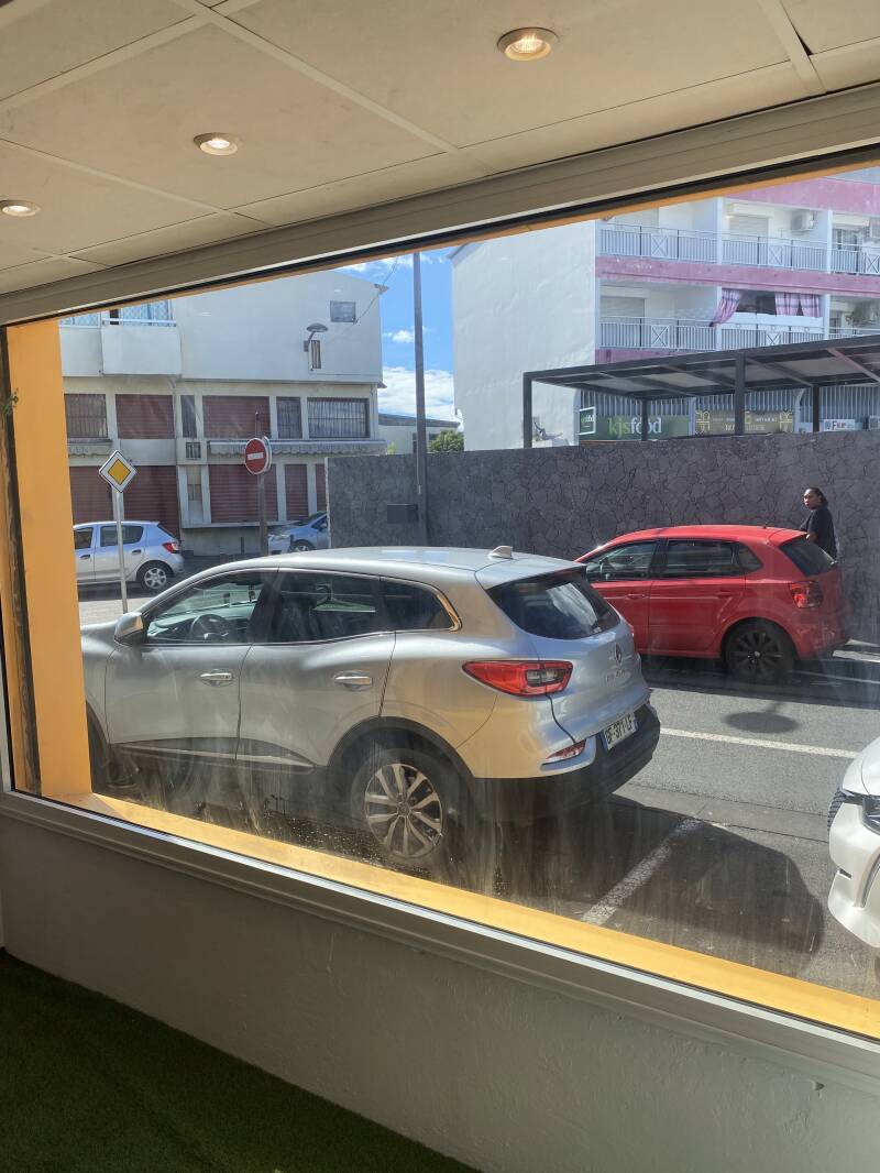(Avant) Nettoyage vitrine - Le Port