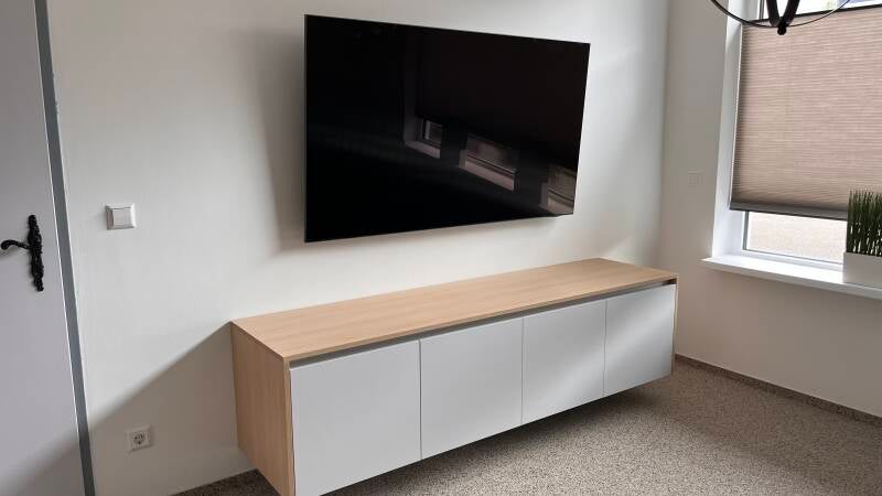 TV meubel met greeplijst