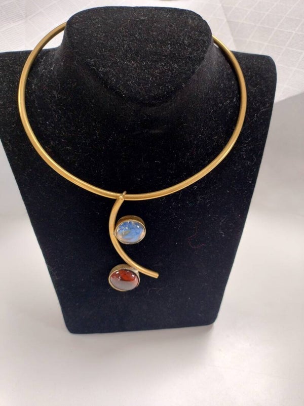 COLIER EN BRONZE ET VERRE