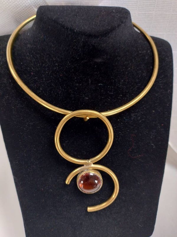 COLIER EN BRONZE ET VERRE