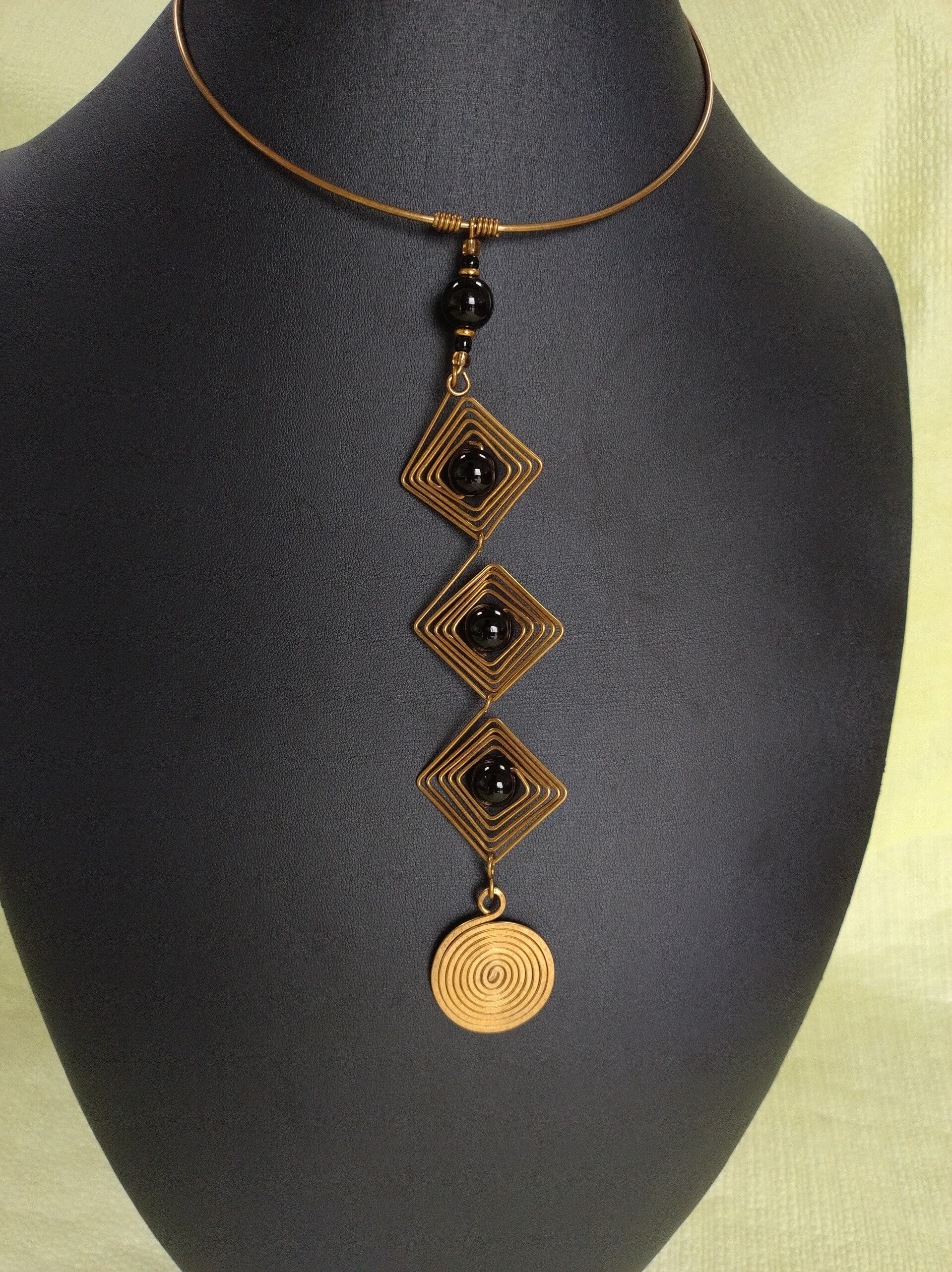 COLLIER BRONZE