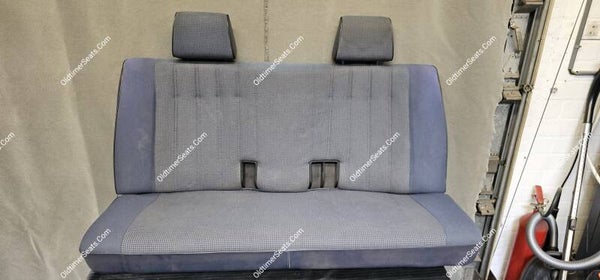BMW E30 Pacific blue 0212 Hahnentritt 2 door backseat with headrests