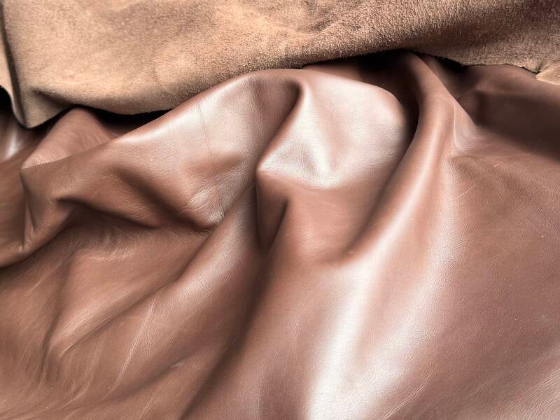 chroomgelooid-leder-chocomelkbruin.jpg