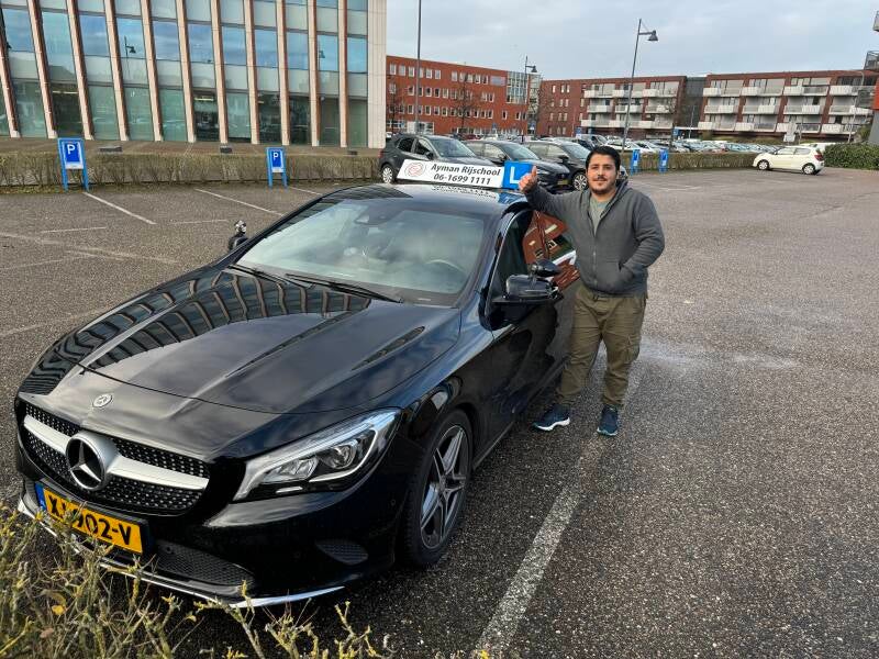 Gefeliciteerd majd is op 3 januari 2024 geslaagd