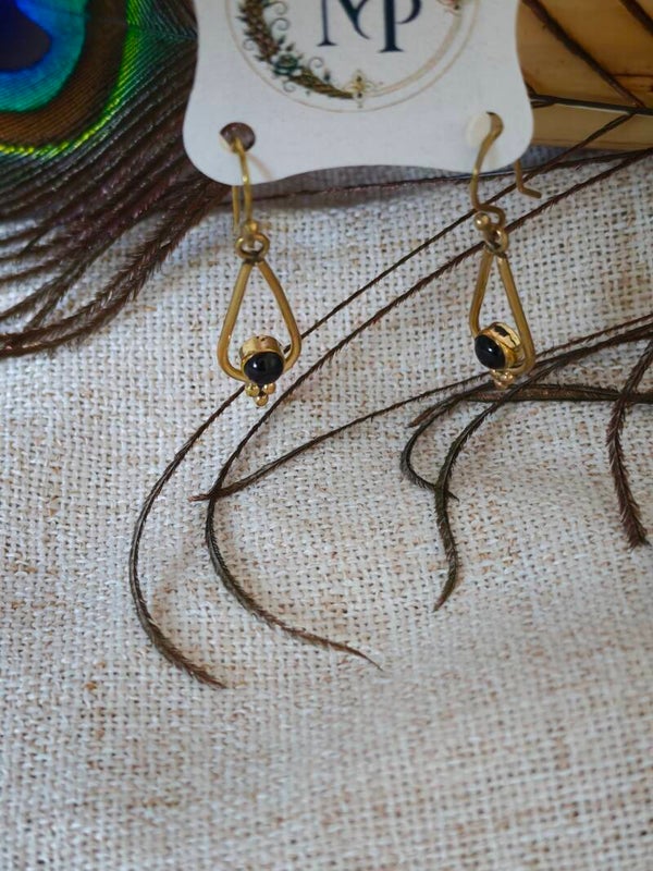 Force Obscure – Boucles d'Oreilles Laiton & Onyx