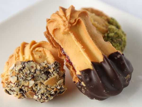 Petit Four