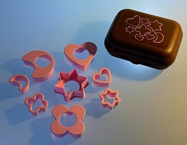 Uitsteekvormen (roze) + Snackdoosje (bruin)