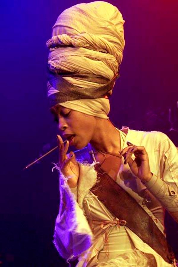 Erykah Badu 1