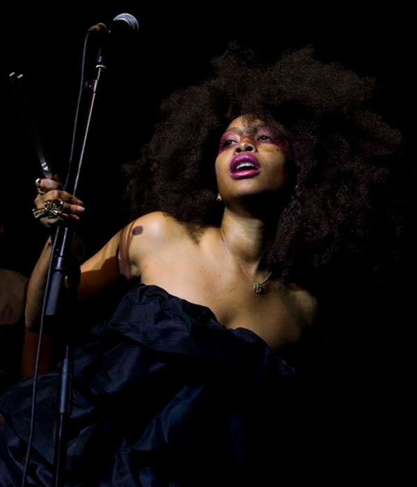 Erykah Badu 4