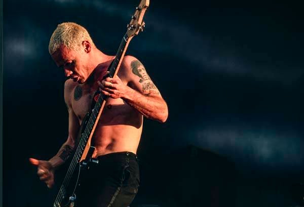 Red Hot Chili Peppers 9