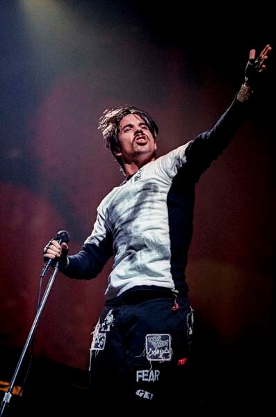 Red Hot Chili Peppers 14