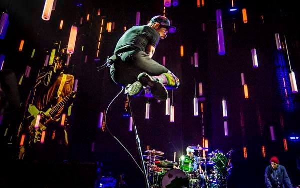 Red Hot Chili Peppers 23