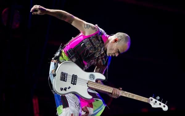 Red Hot Chili Peppers 20