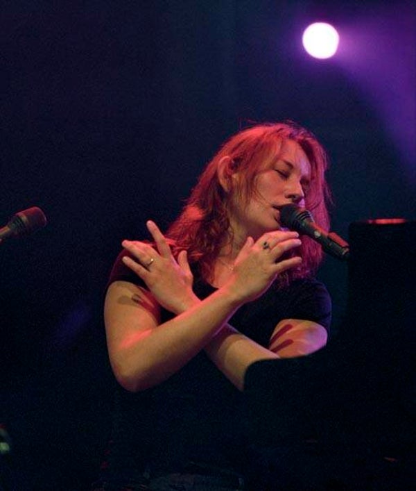 Tori Amos 4