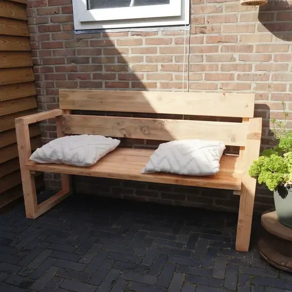 De Ochtendbank | Houten tuinbank op maat van massief douglashout