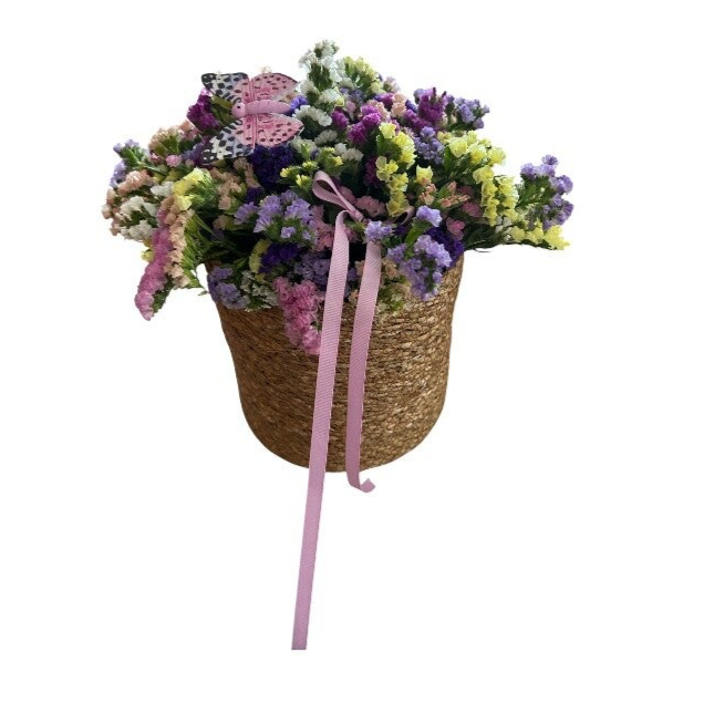 Basket with statice flowers size 2