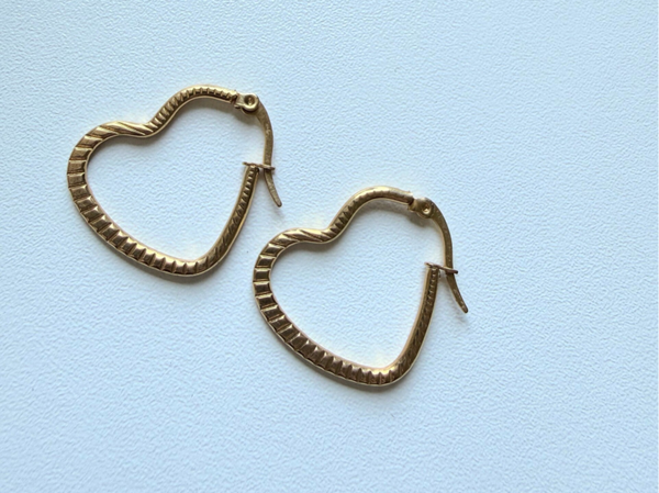 Store guld hjerter