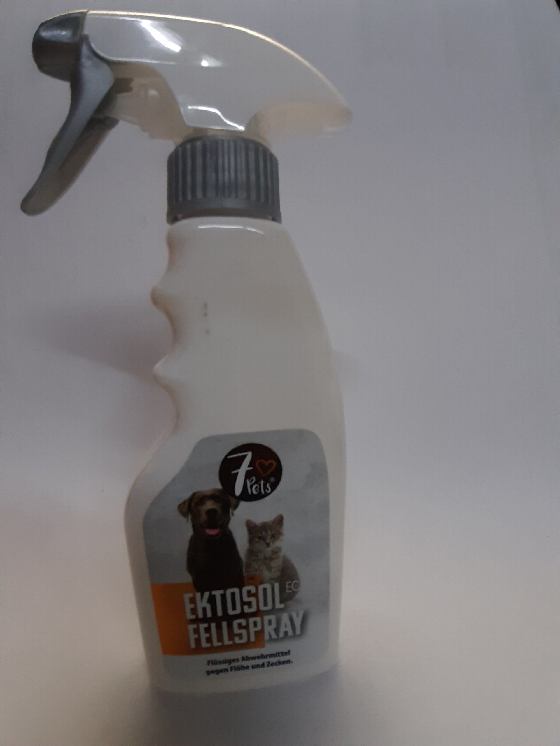 Ektosol Fellspray 250 ml gegen Flöhe und Zecken