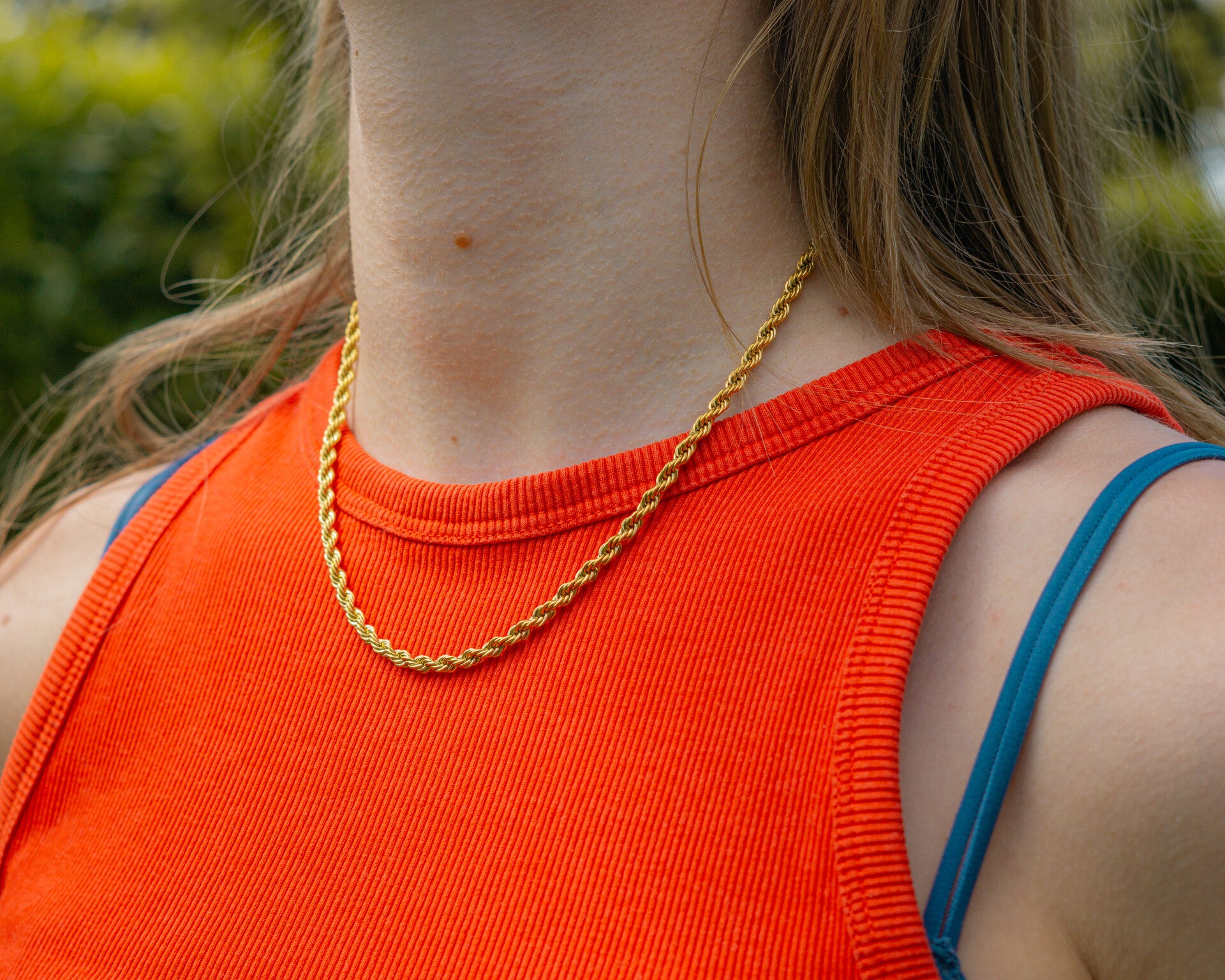 Twisted necklace