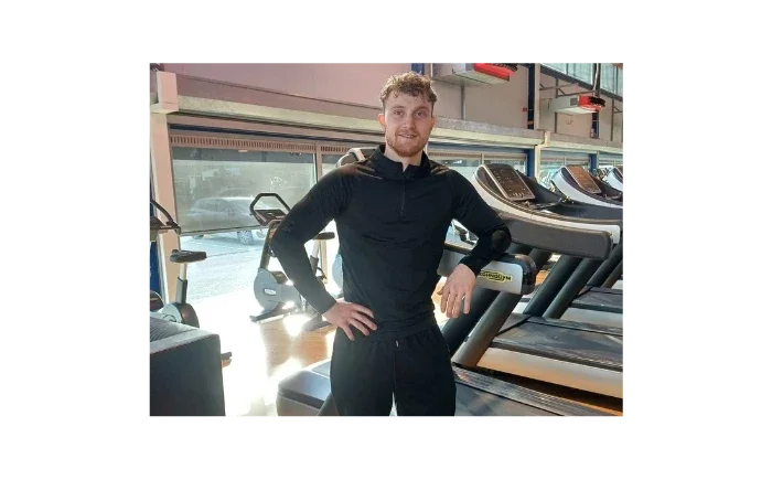 Calvin Westhovens, personal trainer bij AREAfive, in de sportschool bij Hal13 in Simpelveld