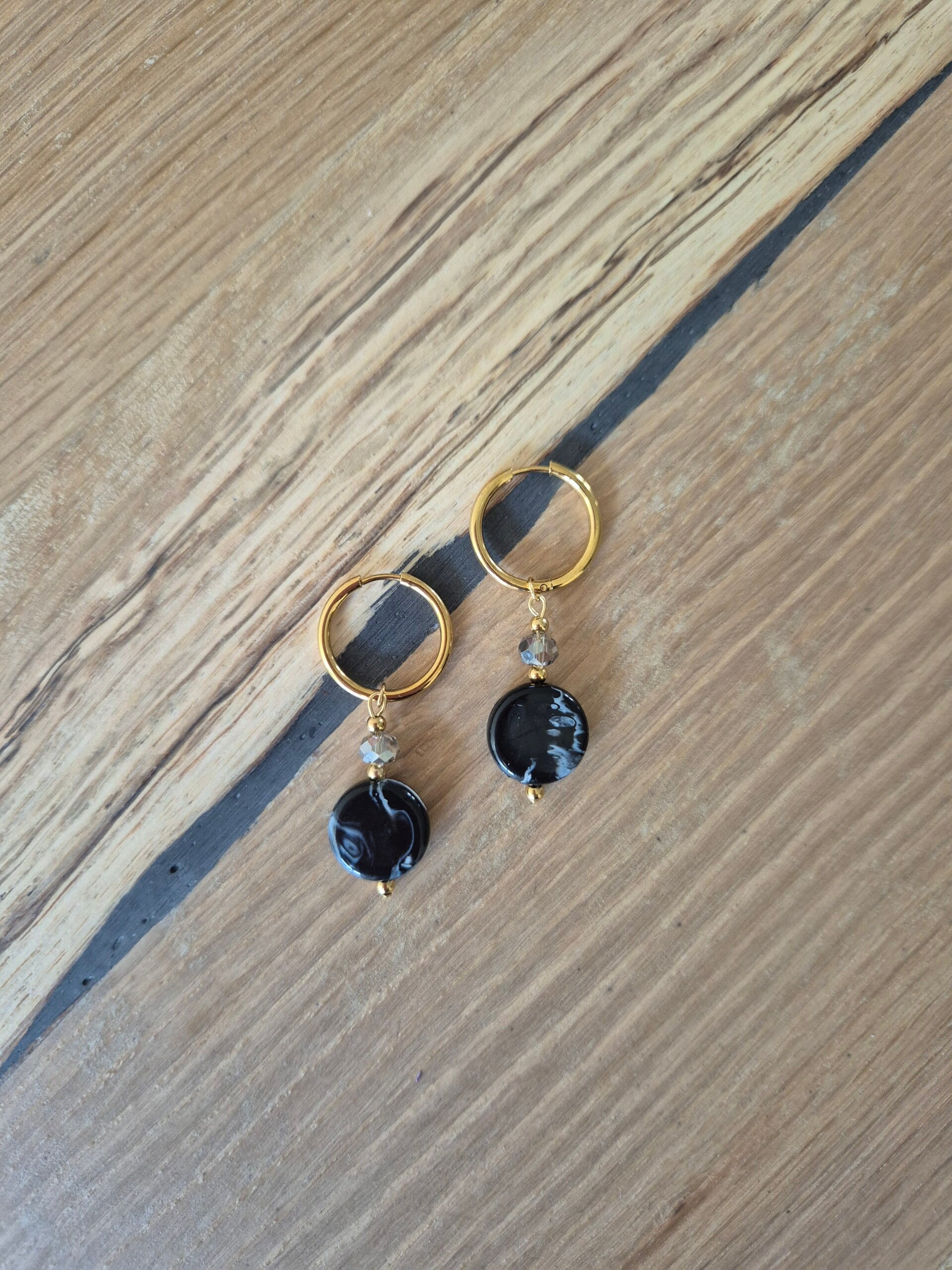Oorbellen AMBER zwart