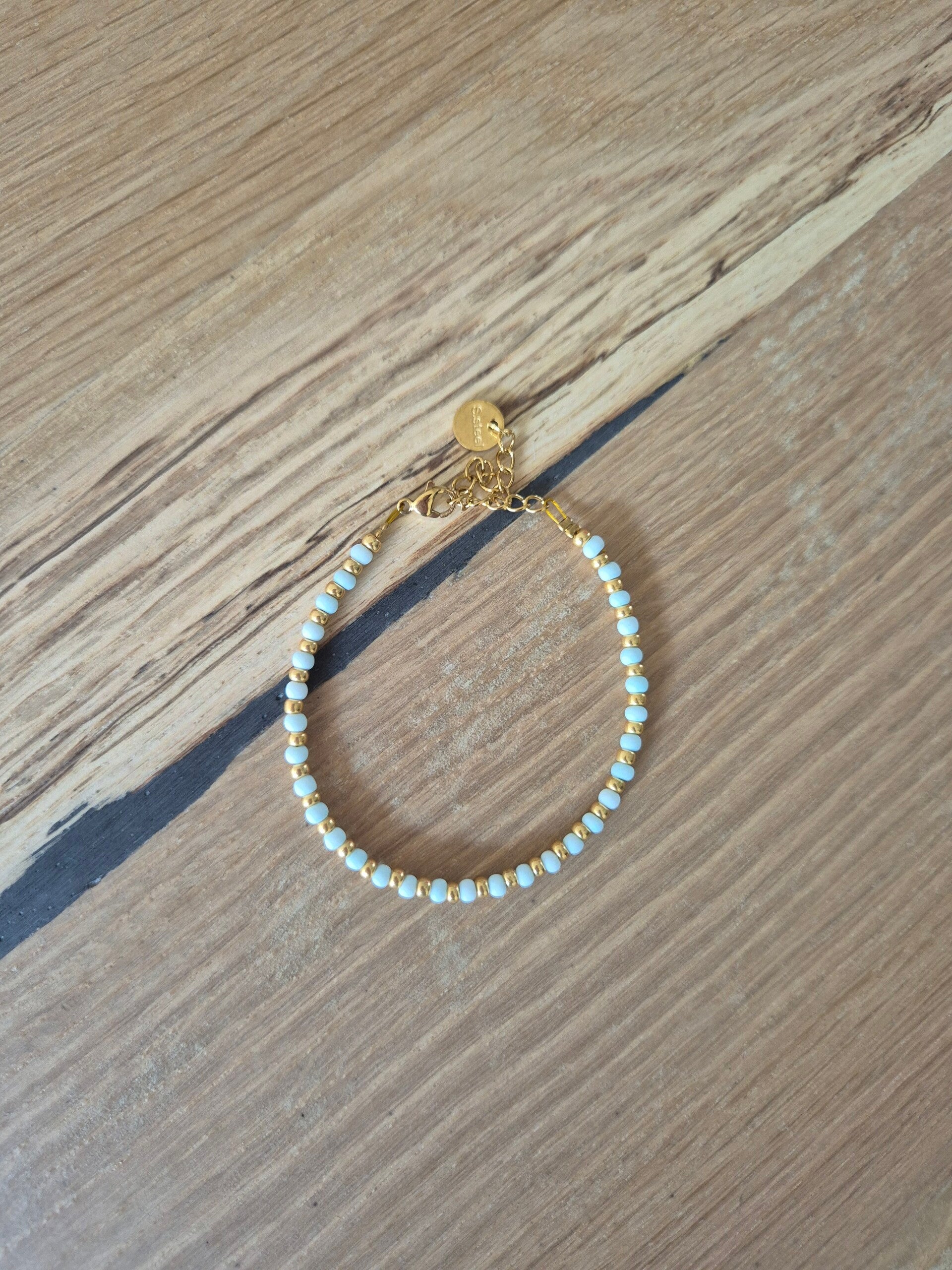 Armband LOLA lichtblauw/goud