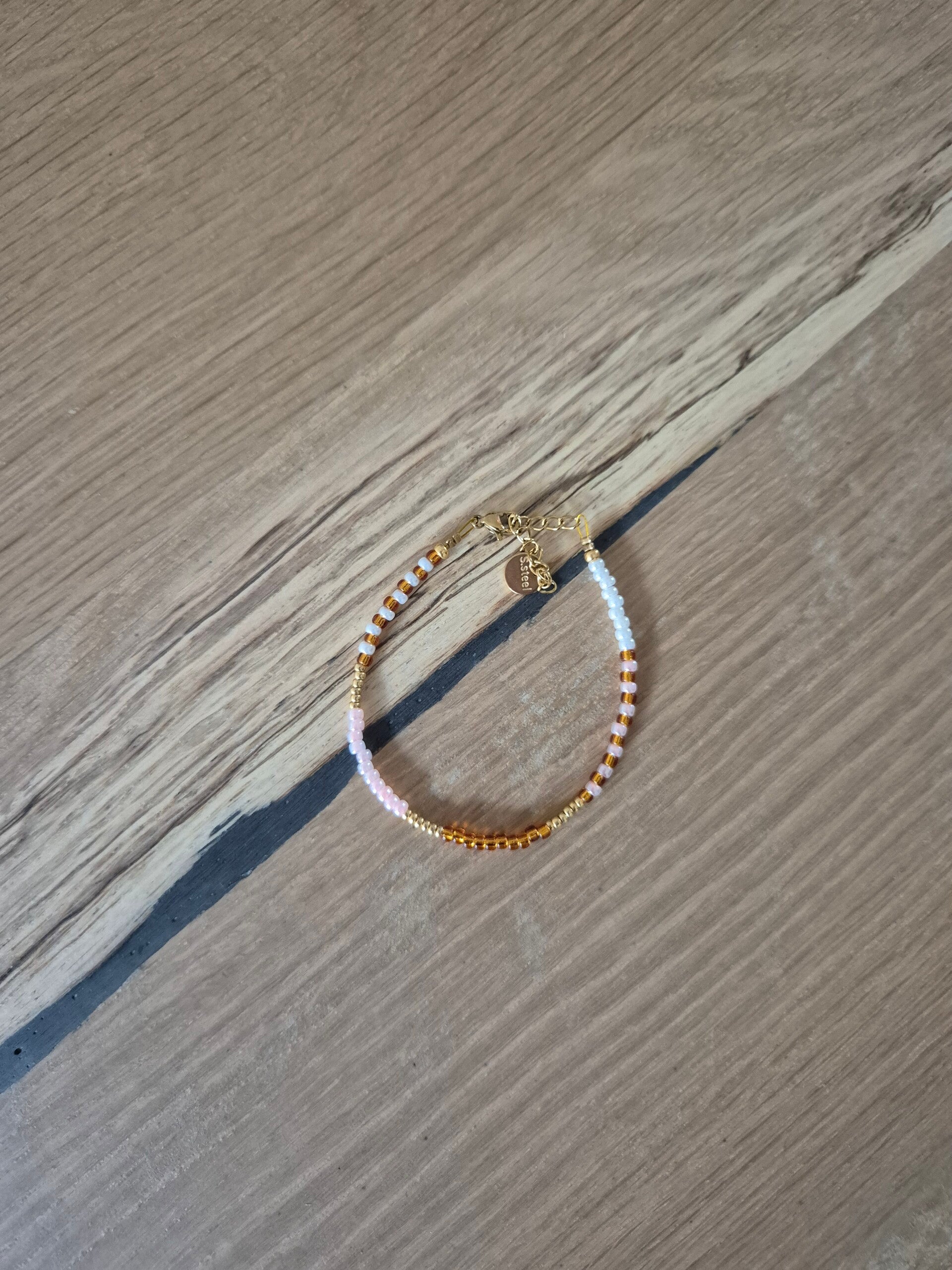 Armband ELISE roomwit/lichtroze/amber/goud