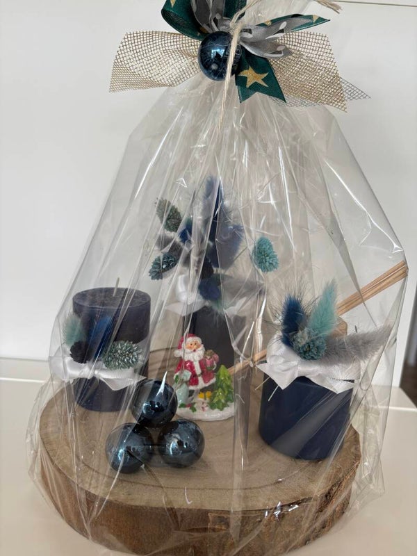 Setje marine blauw op boomschijf