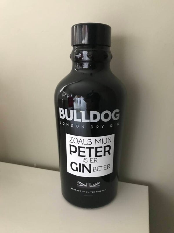 Bulldog gin peter