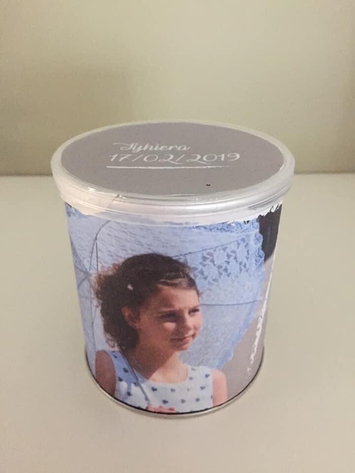 Pringles chips met label