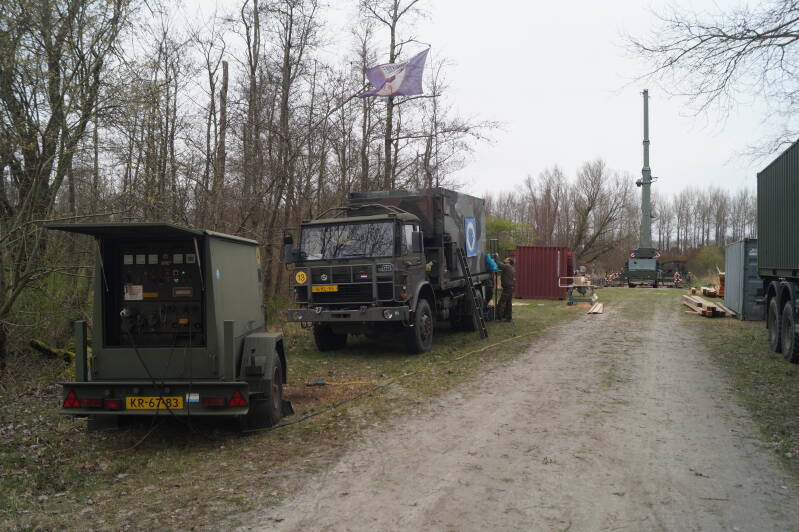 De goeie ouwe Daf Yas 4442 shelter si nog steeds actief.