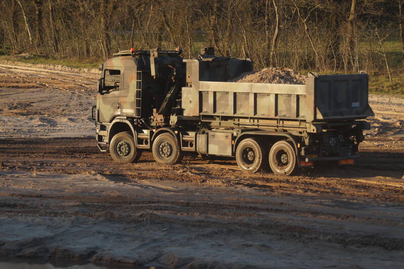 Vanaf De Haar, bij assen werd zand aangevoerd voor de Vanessa bulten.