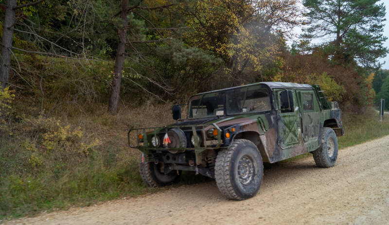 m998-hmmwv-12-standard.jpg